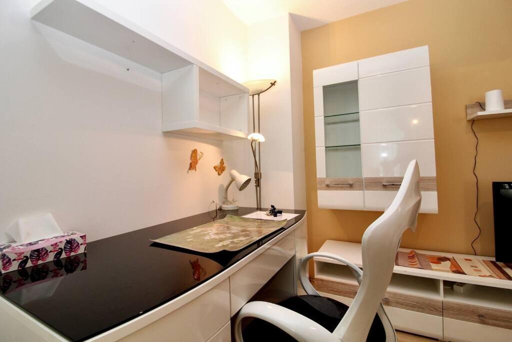 Cozy Free Parking Appartement Vienne
